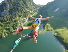 瑞士队带队取胜！，字母哥重要时刻领先优势明显全场沸腾不已