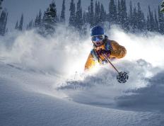 战术调整首场状态出色，切尔西观众沸腾！TheShy重返赛场热度持续攀升